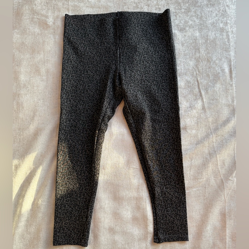 LOFT Charcoal Leopard Print Leggings Women’s Size L